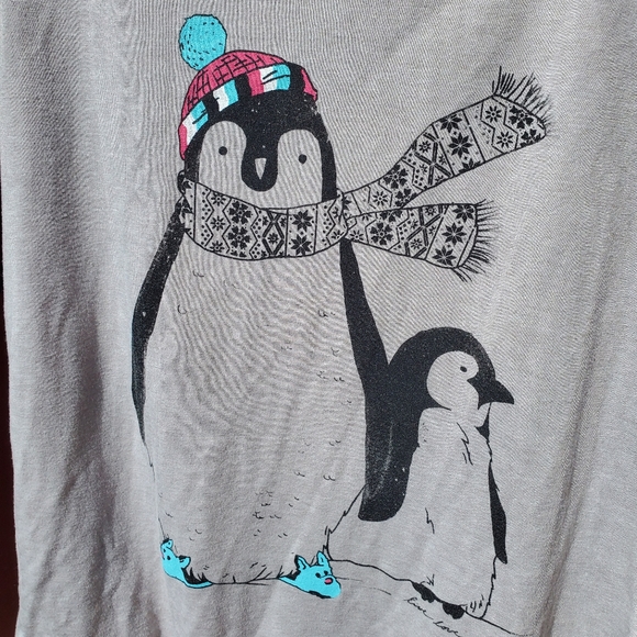 Penguin Tee - Picture 4 of 4